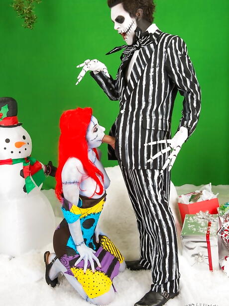 Attractive american red-haired milf Joanna Angel in cosplay outfit banged after good suck 