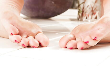 Rangy switzerland milf Bianca Breeze in sexy undies in nasty foot fetish action 